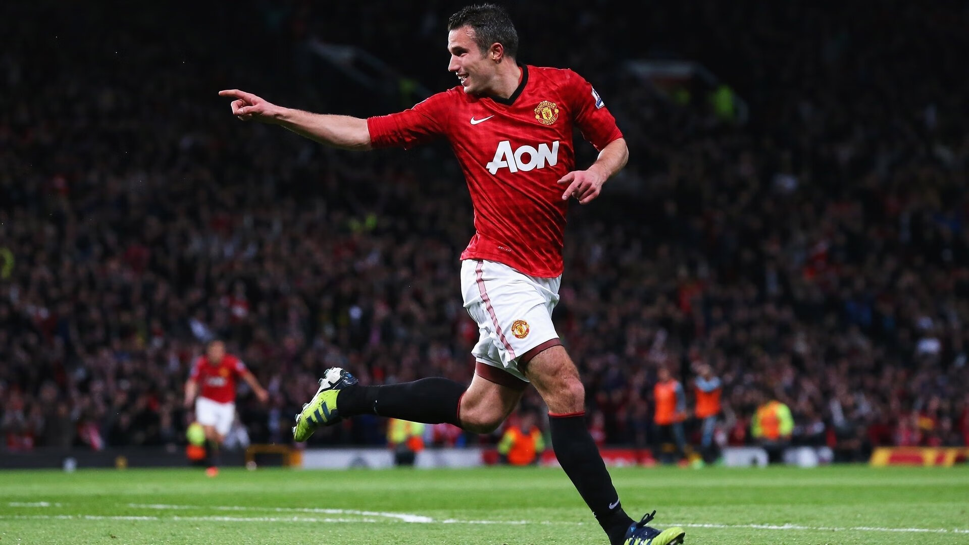 意甲狂热对决：速度、技术、战术的绝佳演绎，意甲热身赛